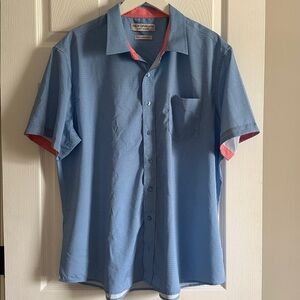 Nick Graham Light Blue Short-Sleeve Button-Down Shirt with Coral Trim